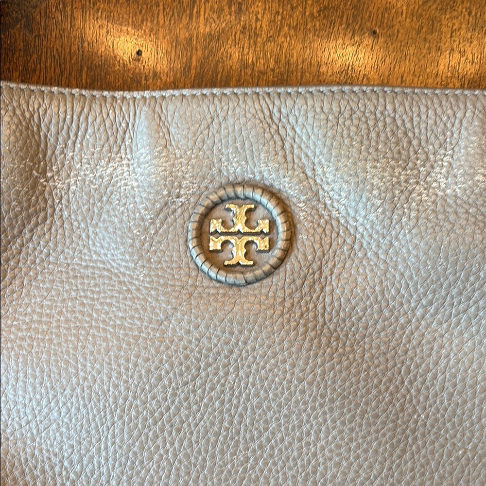 Tory Burch Taupe Crossbody Bag with Pebbled Leather - Picture 10 of 13